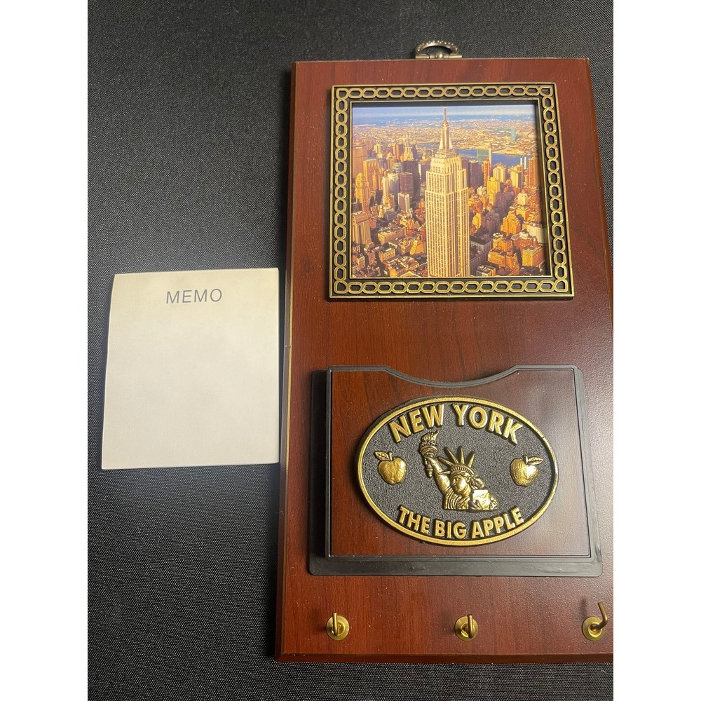 Vintage Bell Tree Inc New York City Wall Key Holder Memo Organizer Wood Plaque